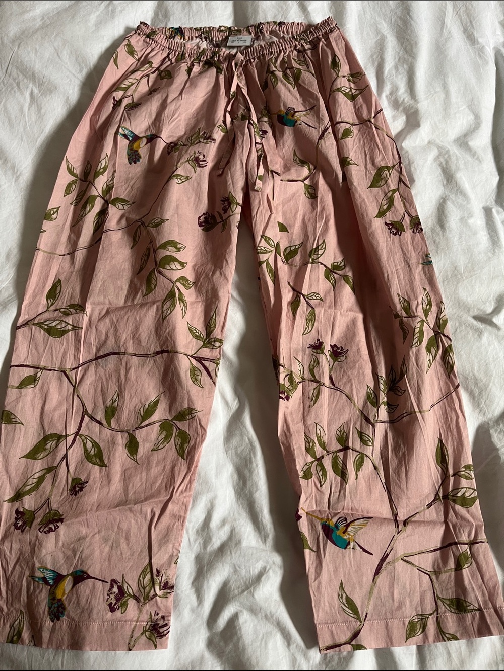 Les Femmes pink humming bird tree branch print pajama bottoms size small